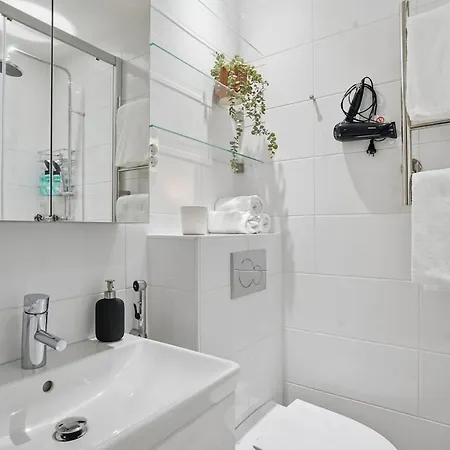 Nordic Deluxe - Renovated - - Air Conditioning - Wifi